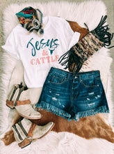 Load image into Gallery viewer, Jesus &amp; Cattle Tee