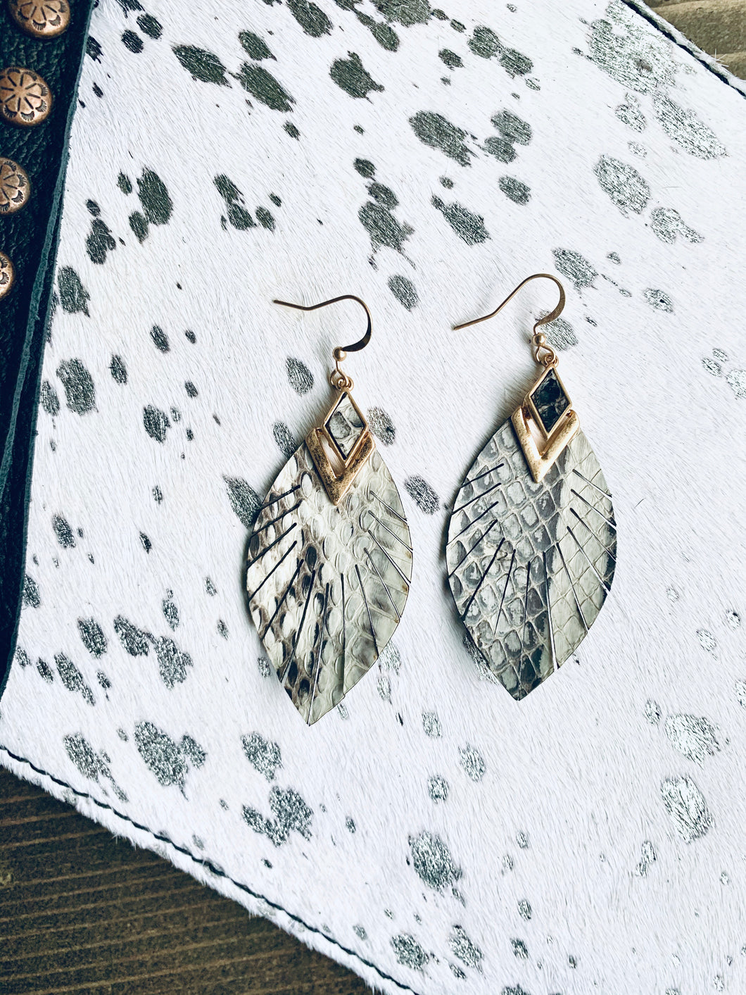 Leather Snake Earrings - Gray